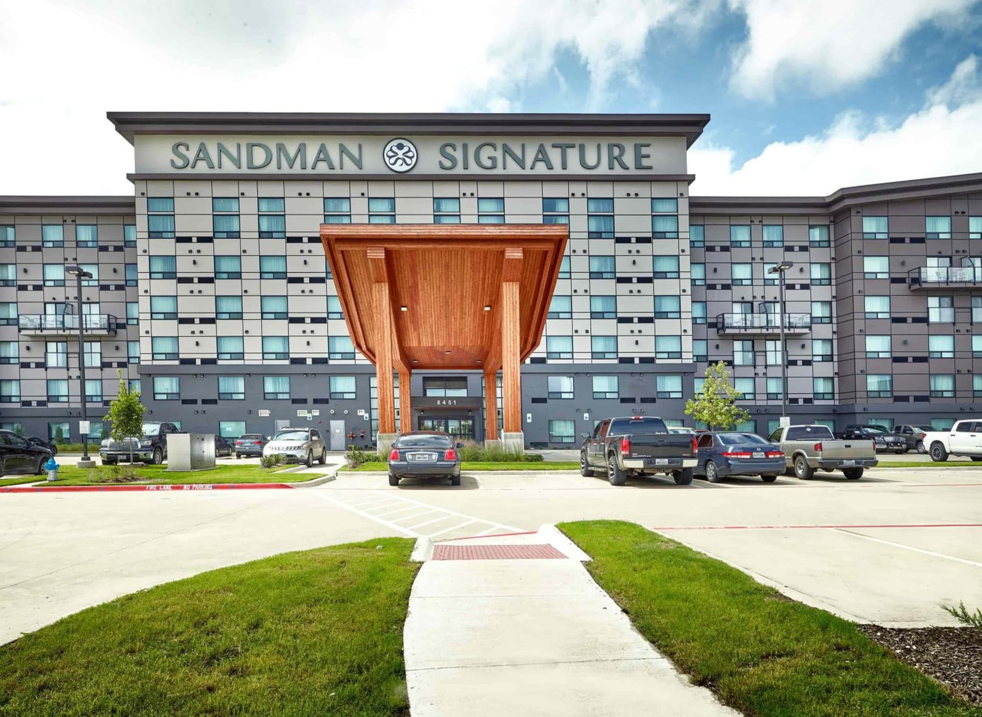 Sandman Signature Plano-Frisco Hotel — hotel in Plano, Texas
