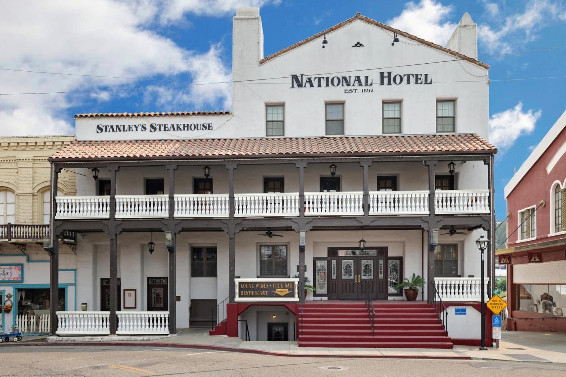 National Hotel Jackson, Tapestry Collection by Hilton — hotel in Jackson, California
