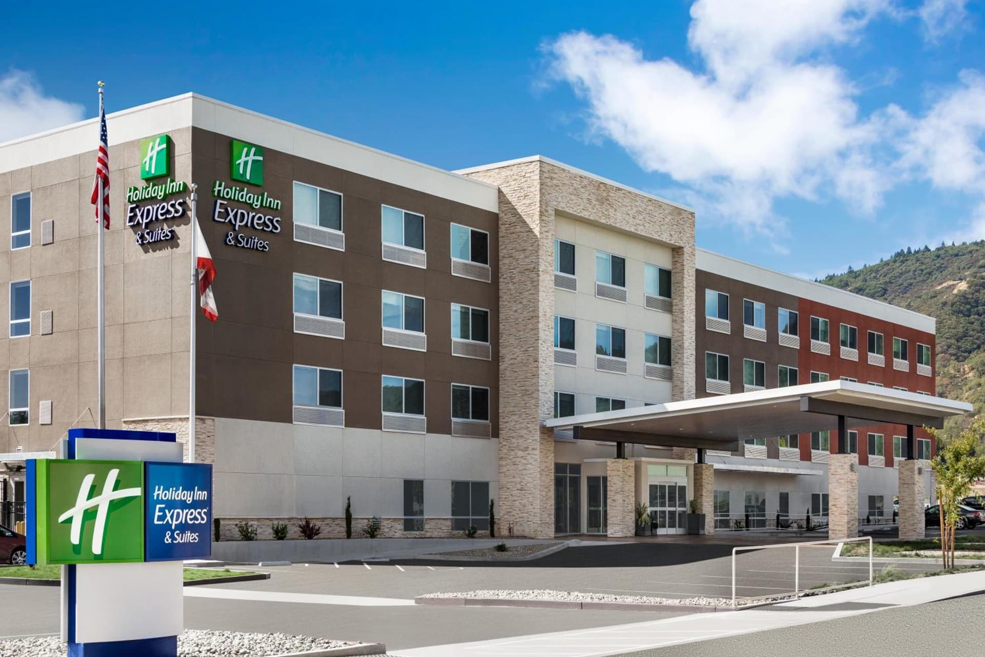 Holiday Inn Express & Suites - Ukiah by IHG — hotel in Ukiah, California