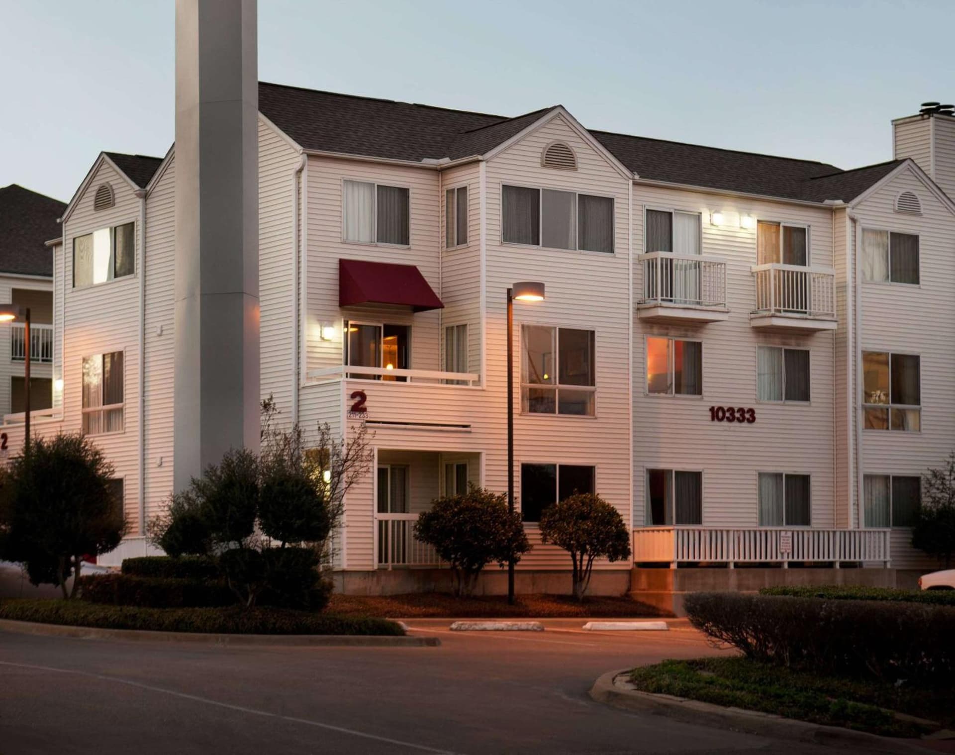 Sonesta ES Suites Dallas Central Expressway featured exterior or lobby in Dallas, TX — similar hotel