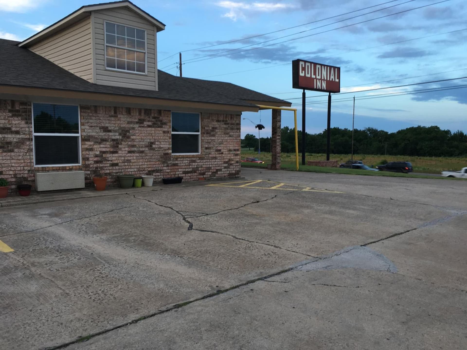 Colonial Inn — hotel in Shawnee, Oklahoma