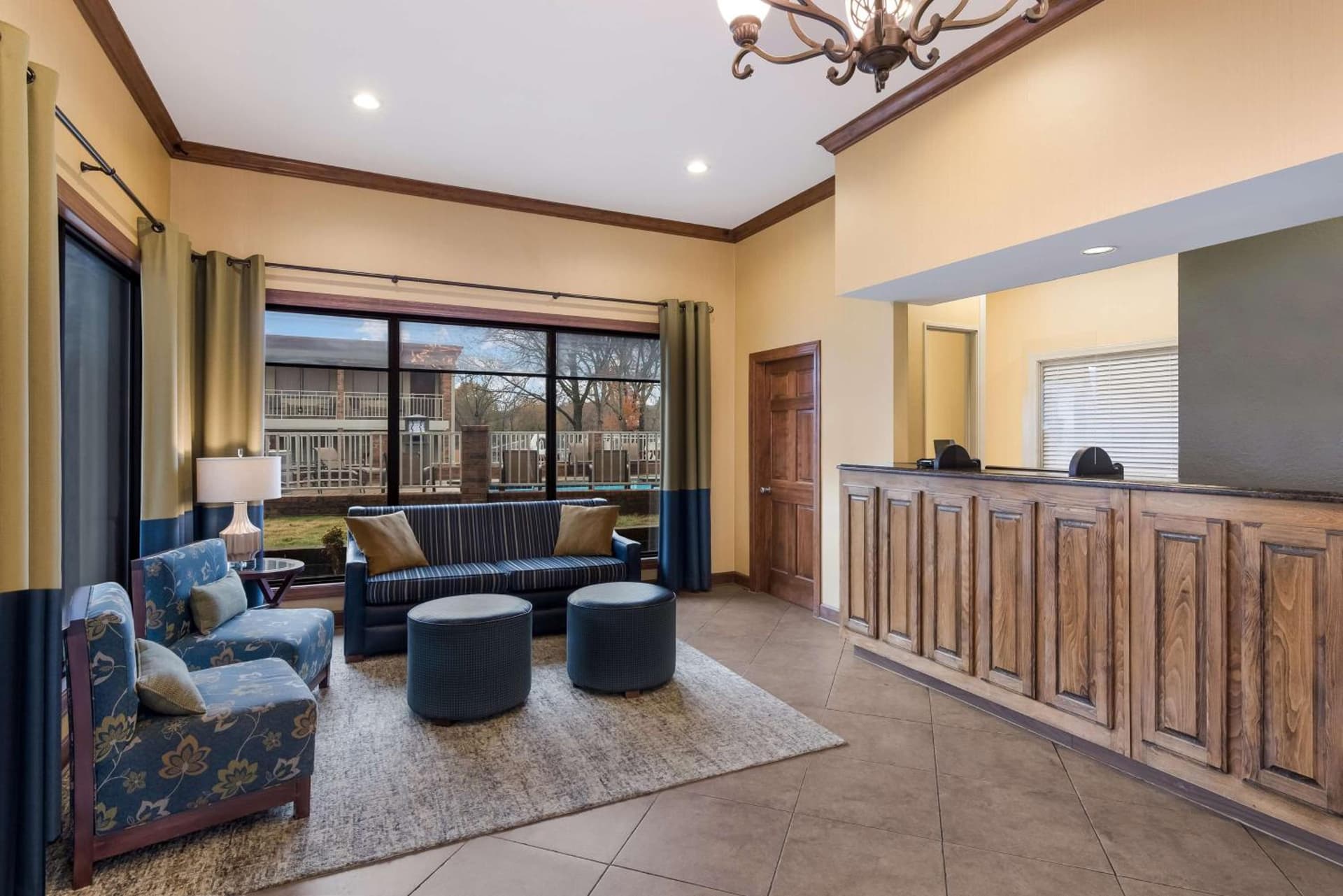 Best Western Winners Circle property views in Hot Springs, AR — gallery photo 3