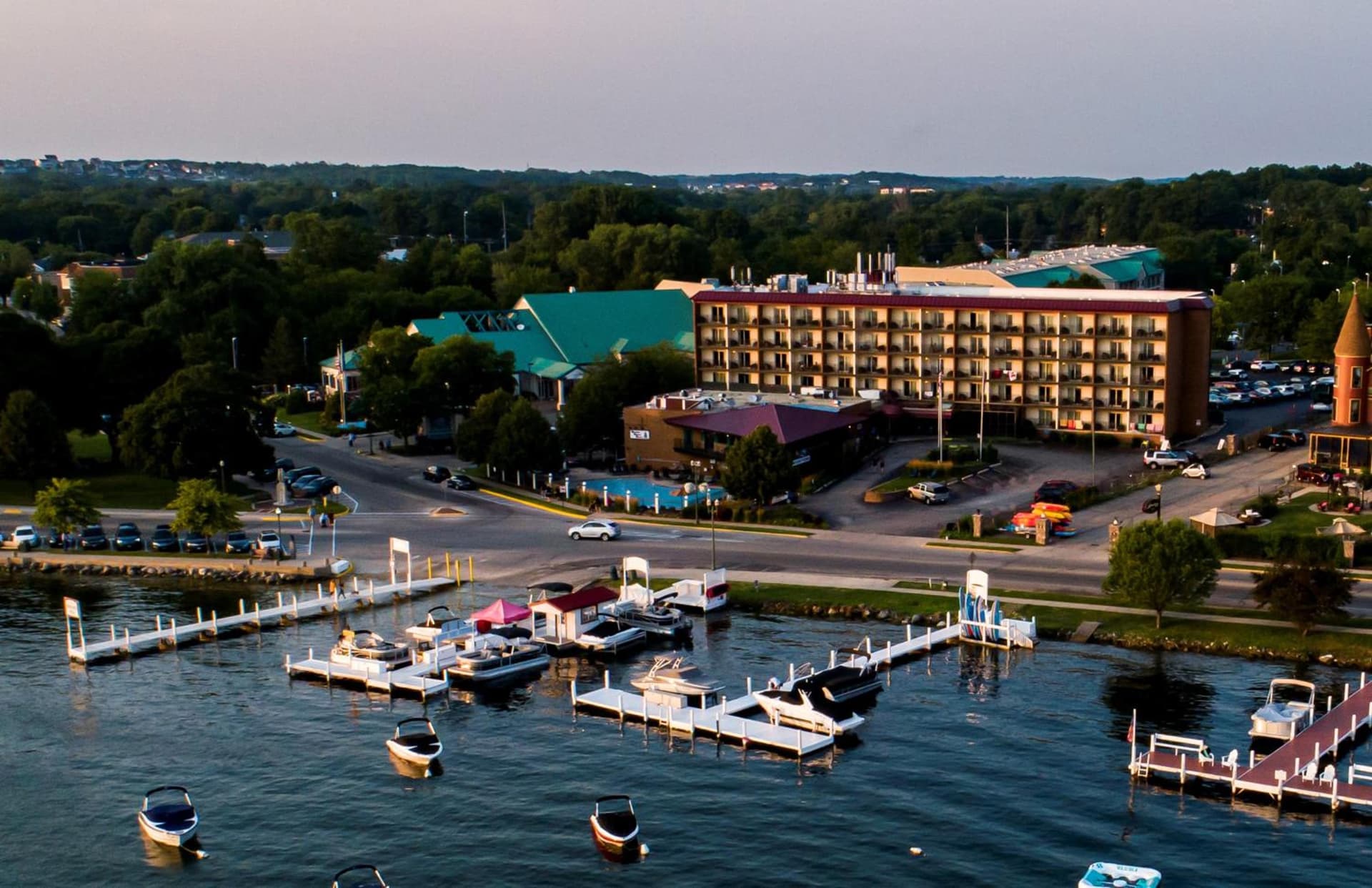 Harbor Shores on Lake Geneva — hotel in Lake Geneva, Wisconsin