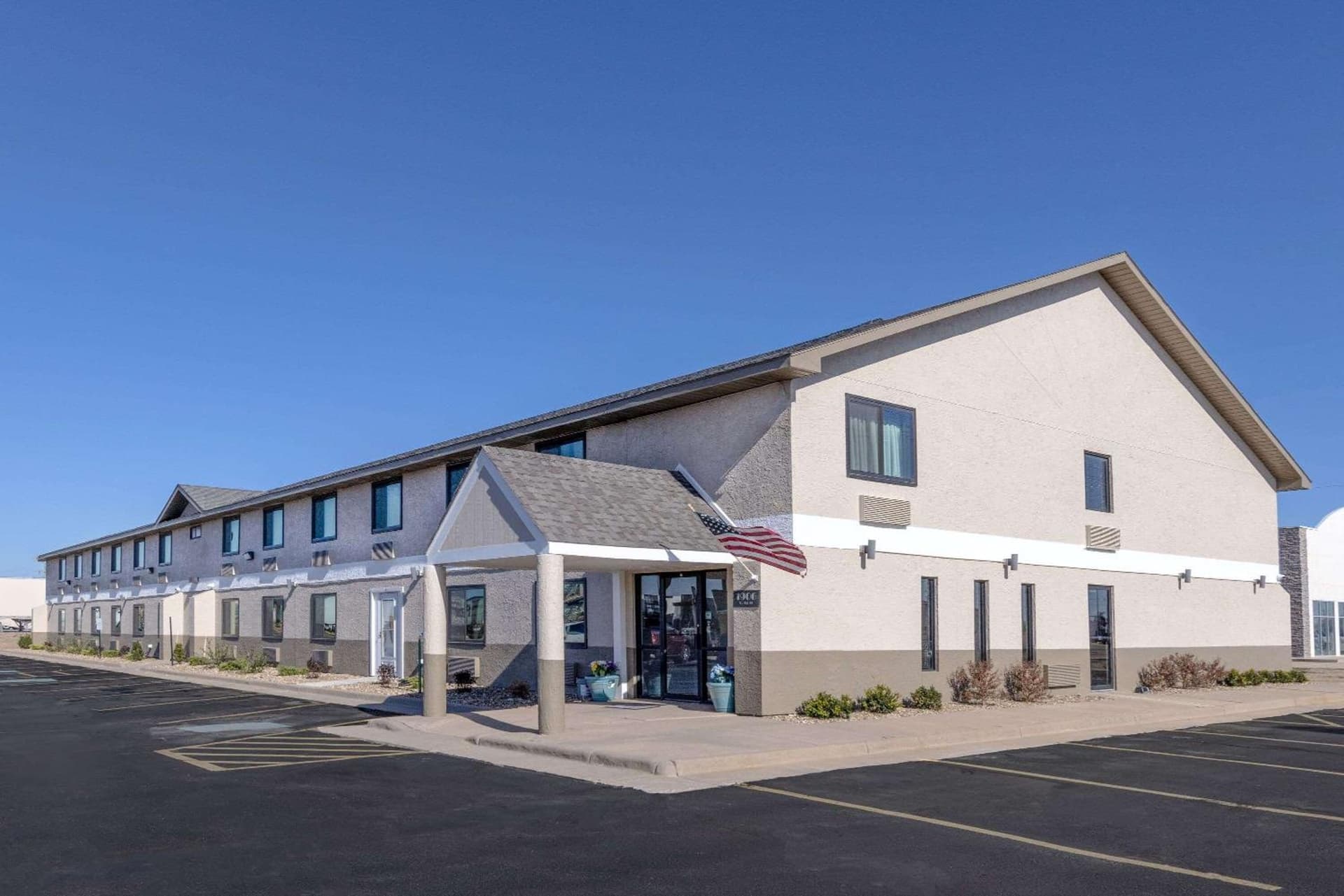 Super 8 by Wyndham Pratt — hotel in Pratt, Kansas