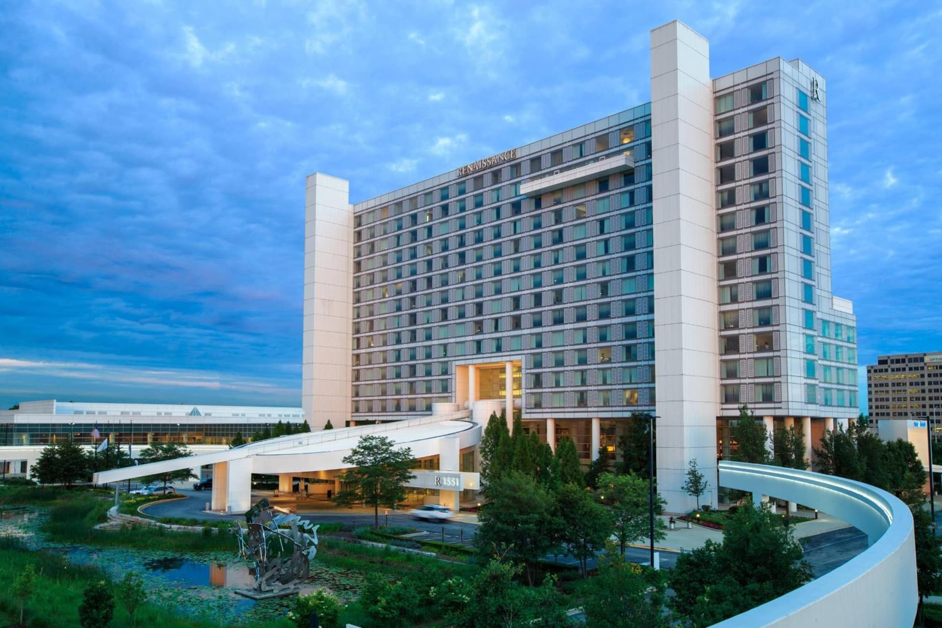 Renaissance Schaumburg Convention Center Hotel — hotel in Schaumburg, Illinois