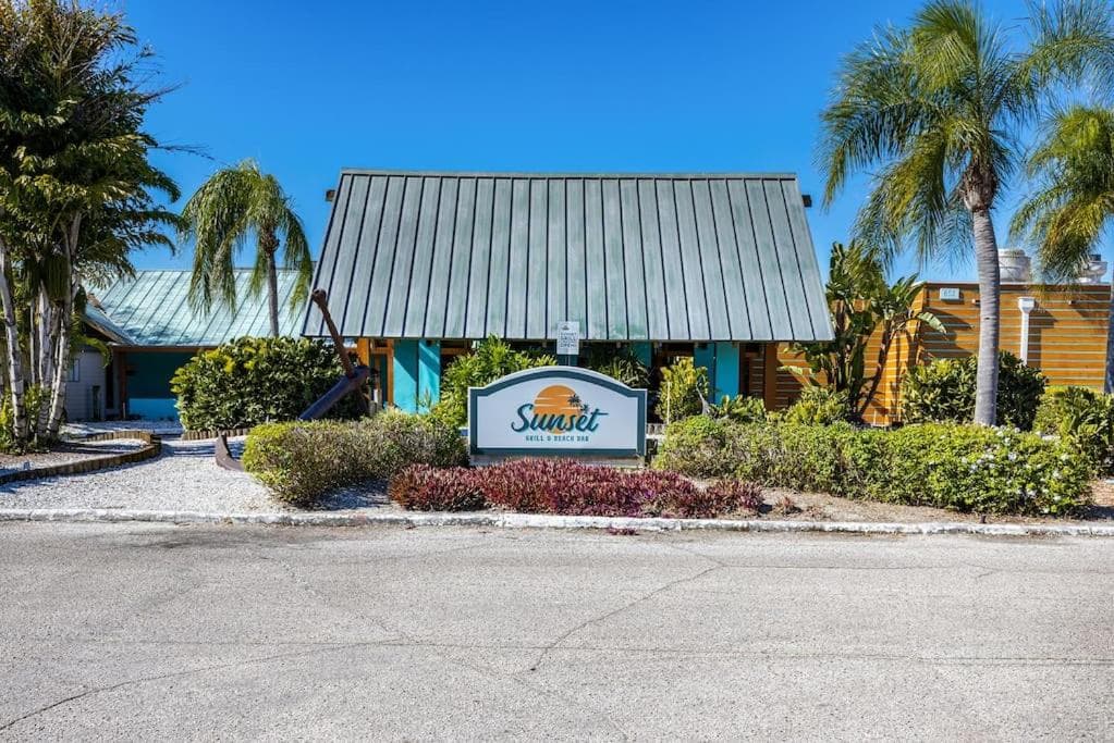 Your stay on the Bay! — hotel in Ruskin, Florida