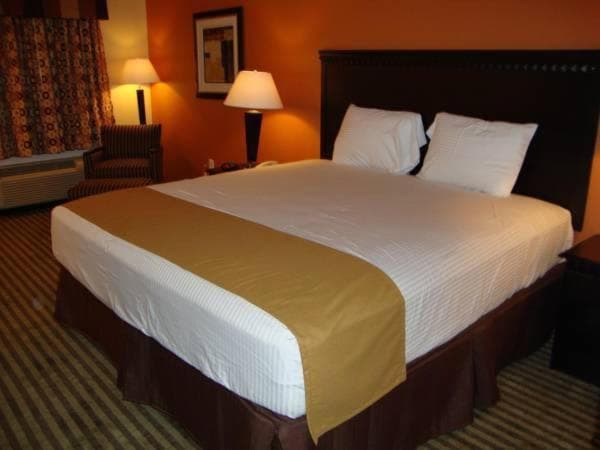 Montigo Inn interior in Leesville, LA — gallery photo 2