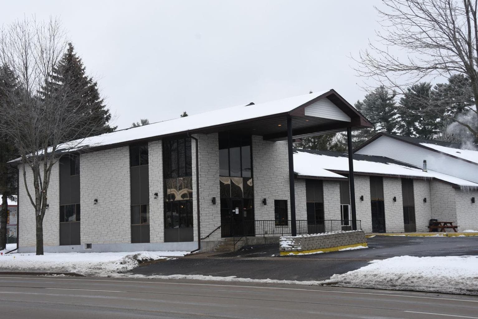 Woodside Dells Hotel & Suites — hotel in Wisconsin Dells, Wisconsin