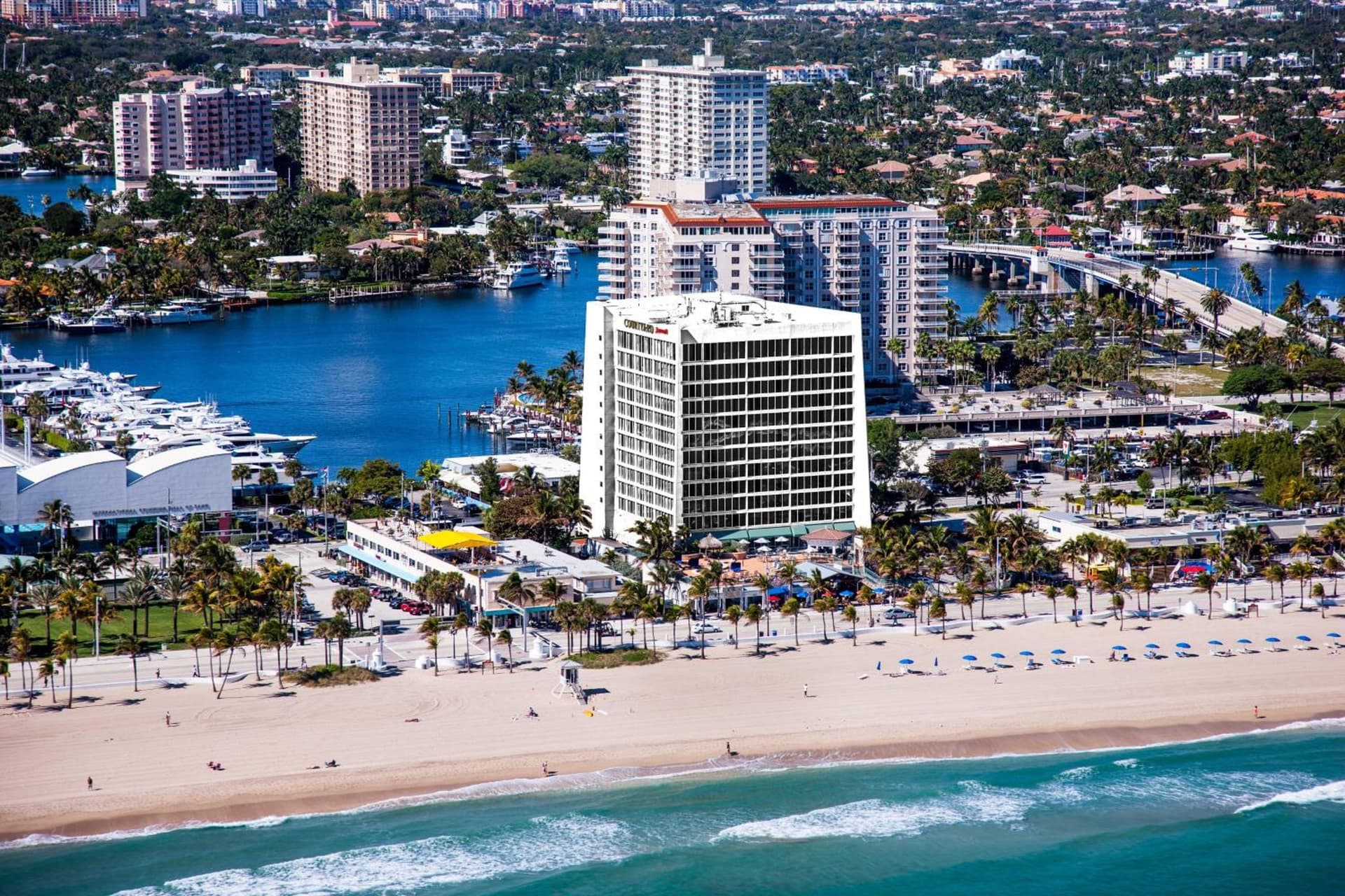 Courtyard by Marriott Oceanside Fort Lauderdale Beach — hotel in Fort Lauderdale, Florida
