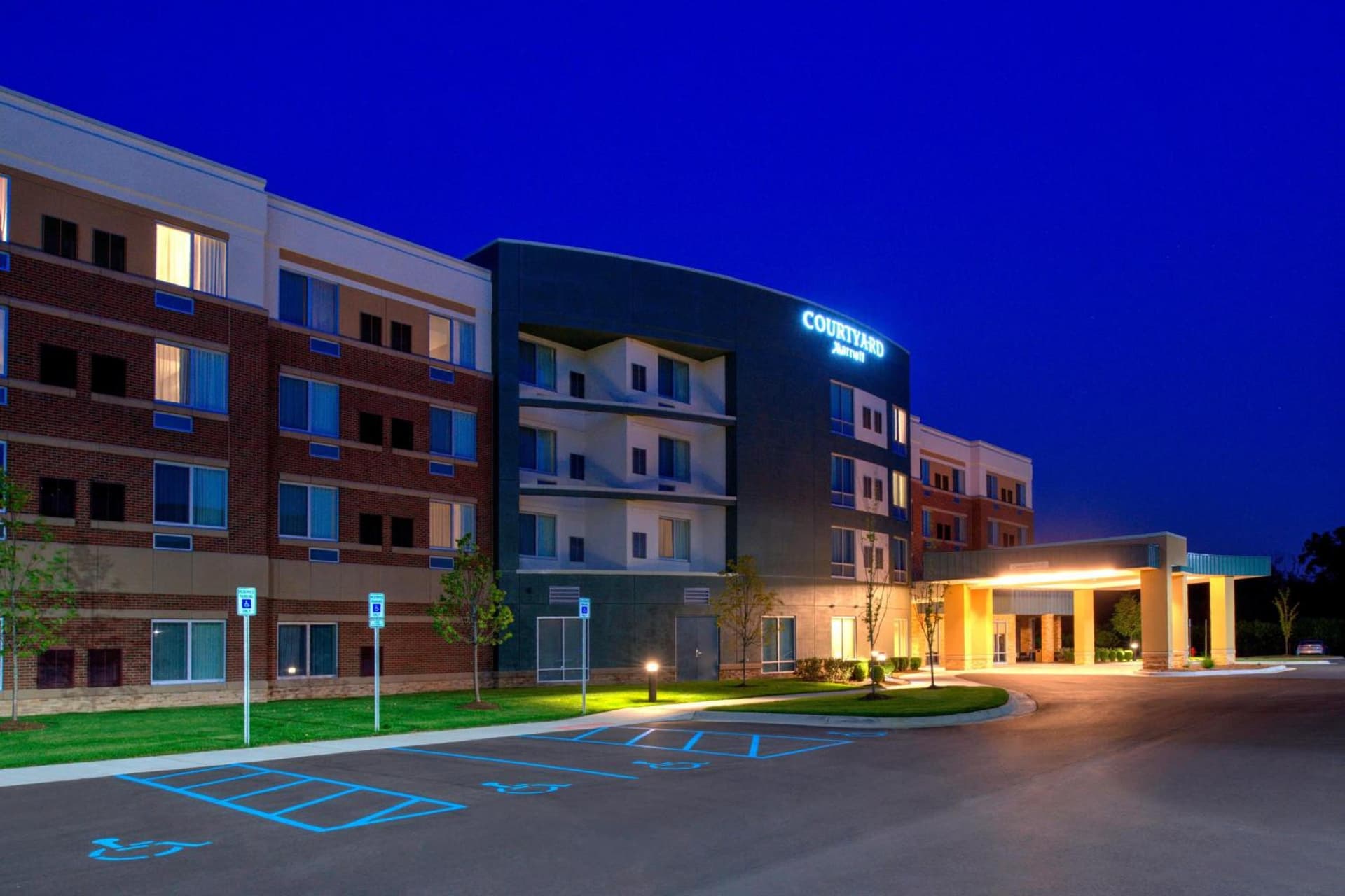 Courtyard by Marriott Detroit Farmington — hotel in Farmington Hills, Michigan
