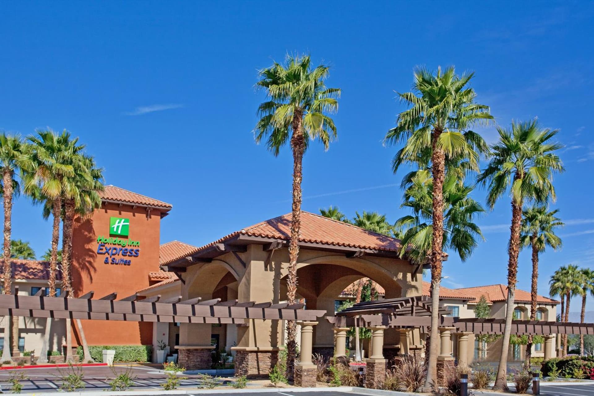 Holiday Inn Express & Suites Rancho Mirage - Palm Spgs Area by IHG — hotel in Rancho Mirage, California