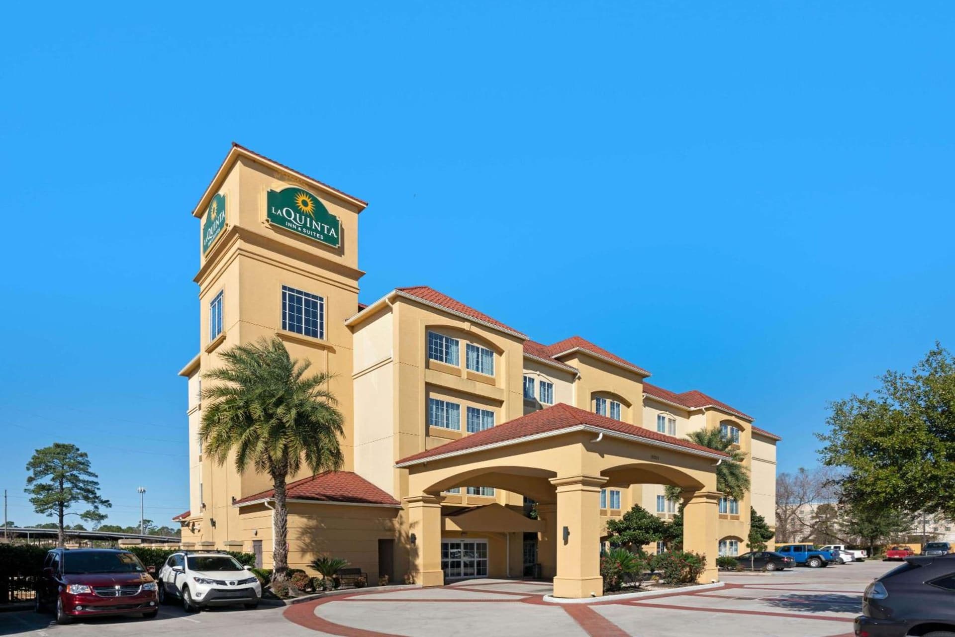 La Quinta by Wyndham Houston IAH Bush Intl Airport E — hotel in Humble, Texas