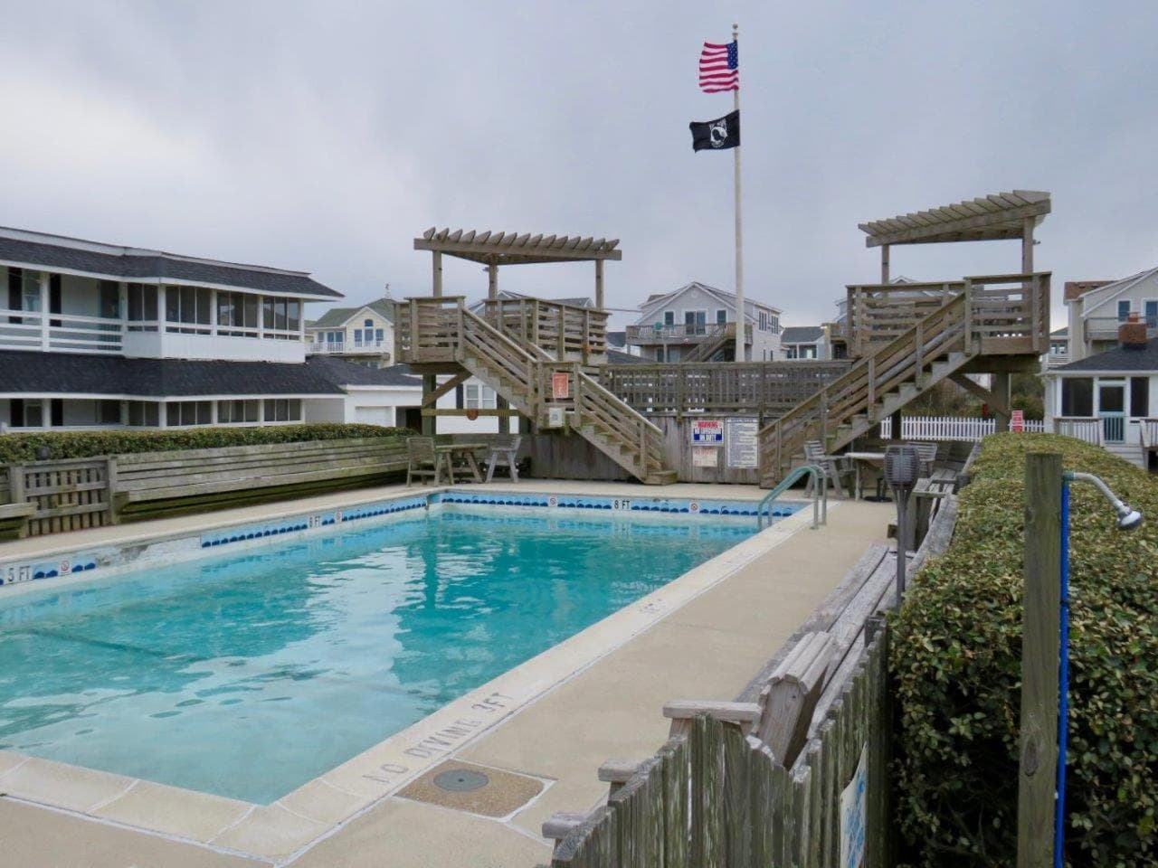 Saltaire Cottages interior in Kitty Hawk Beach, NC — gallery photo 2