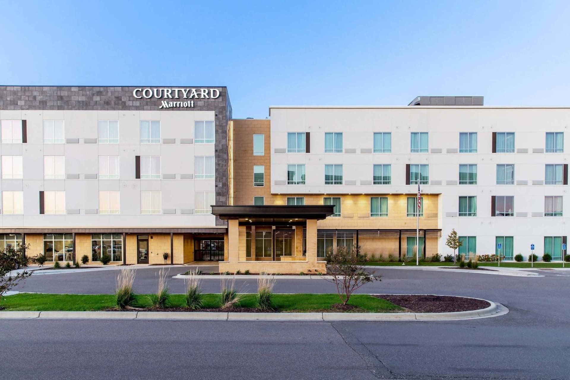 Courtyard by Marriott St Paul Woodbury — hotel in Woodbury, Minnesota