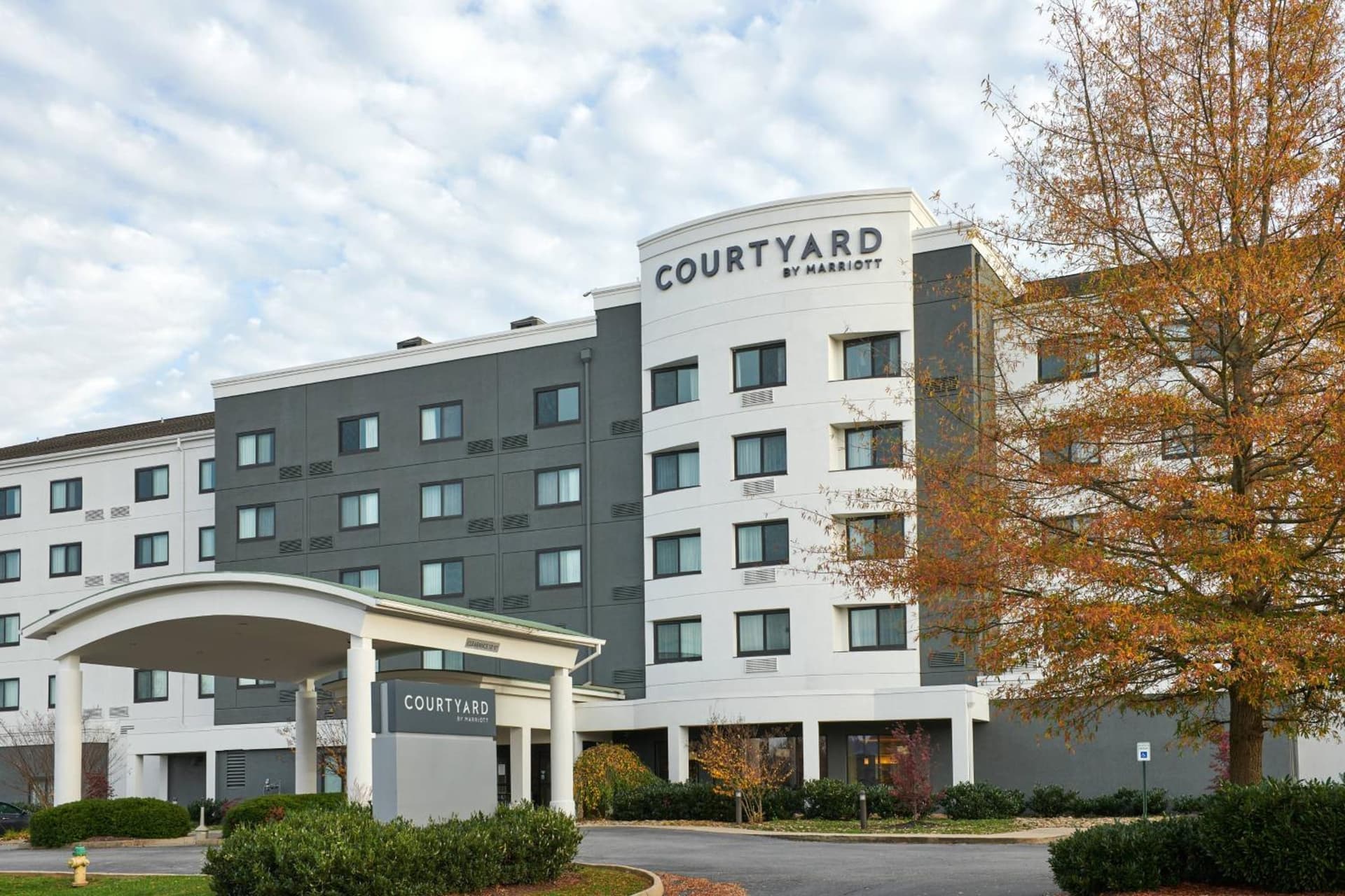 Courtyard Bristol featured exterior or lobby in Bristol, VA — similar hotel