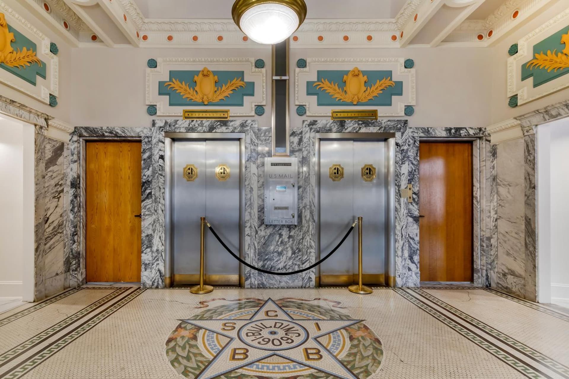 Hotel Gibbs Downtown Riverwalk interior in San Antonio, TX — gallery photo 2