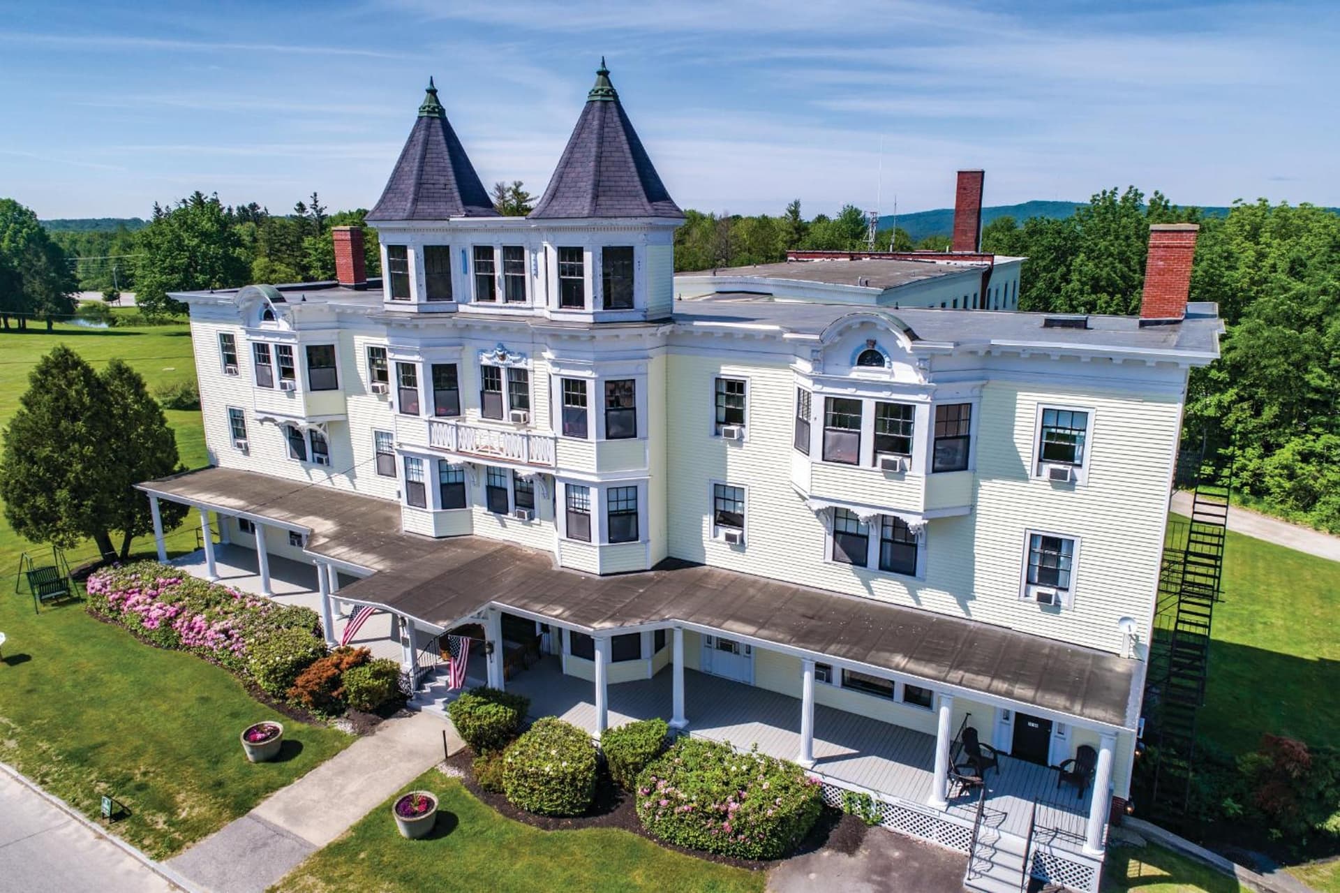 The Presidential Inn at Poland Spring Resort — hotel in Poland, Ohio