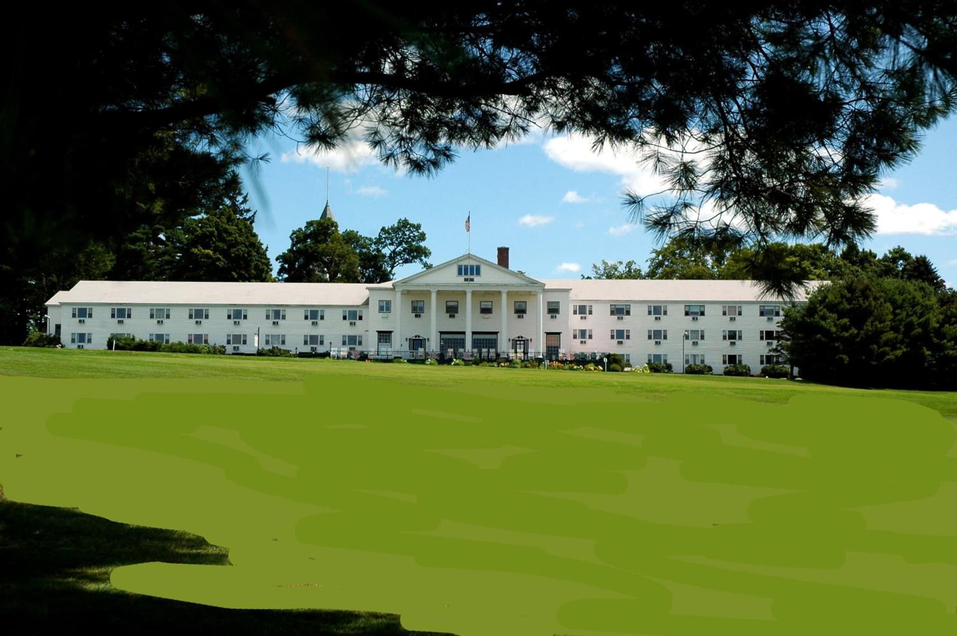 The Maine Inn at Poland Spring Resort — hotel in Poland, Ohio