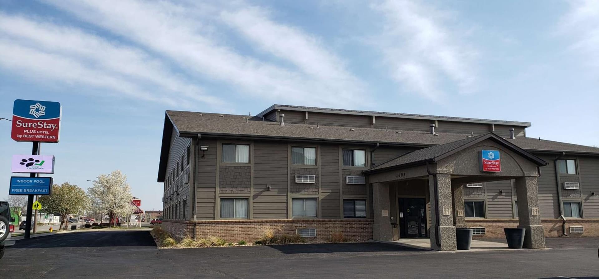 SureStay Plus Hotel by Best Western Grand Island featured exterior or lobby in Grand Island, NE — similar hotel