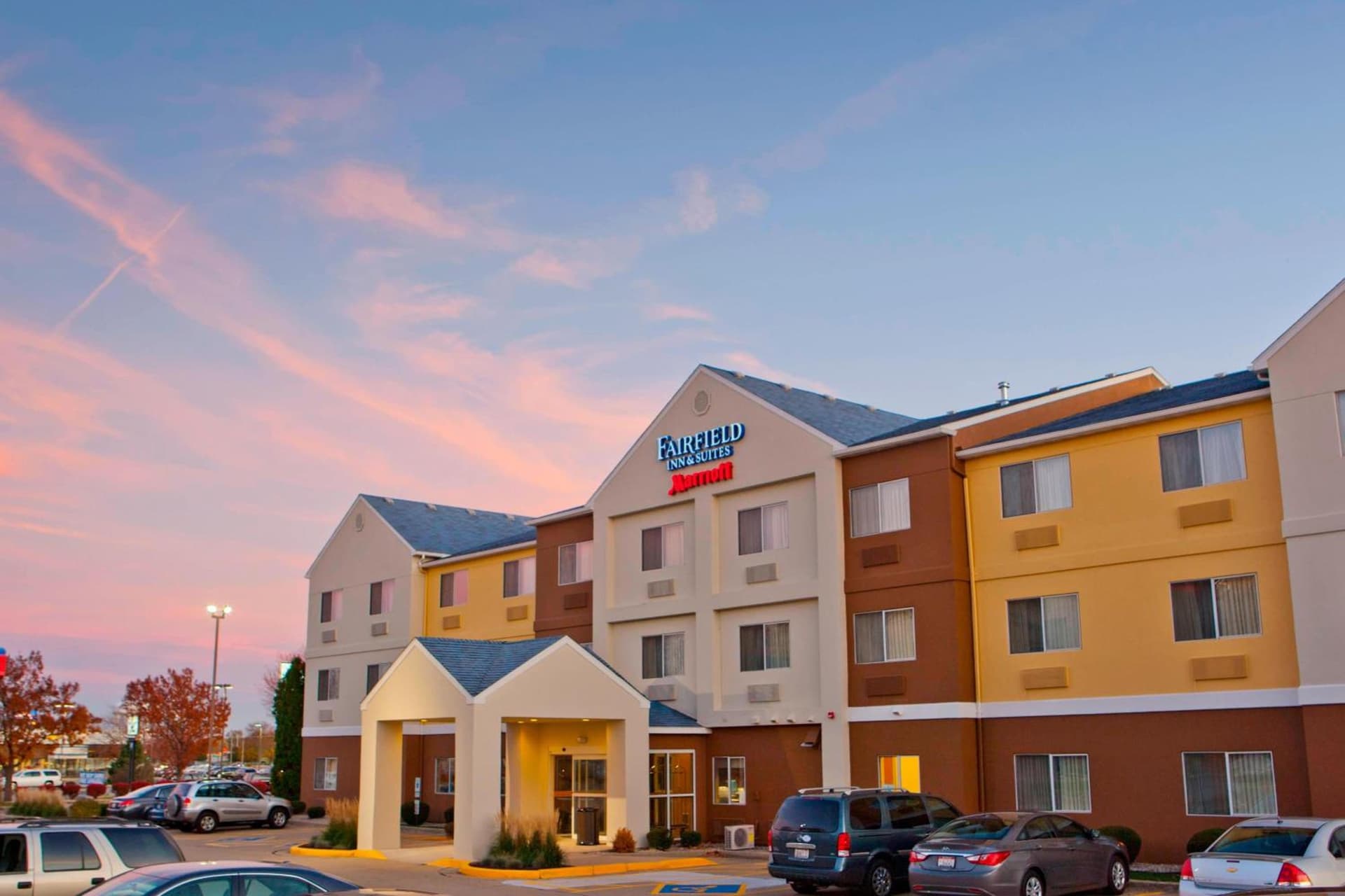 Fairfield Inn & Suites by Marriott Champaign — hotel in Champaign, Illinois