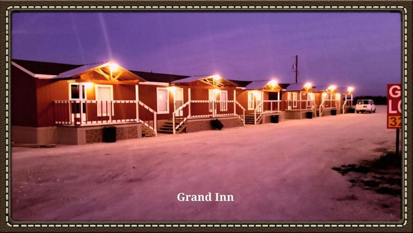Grand Inn — hotel in Big Lake, Texas