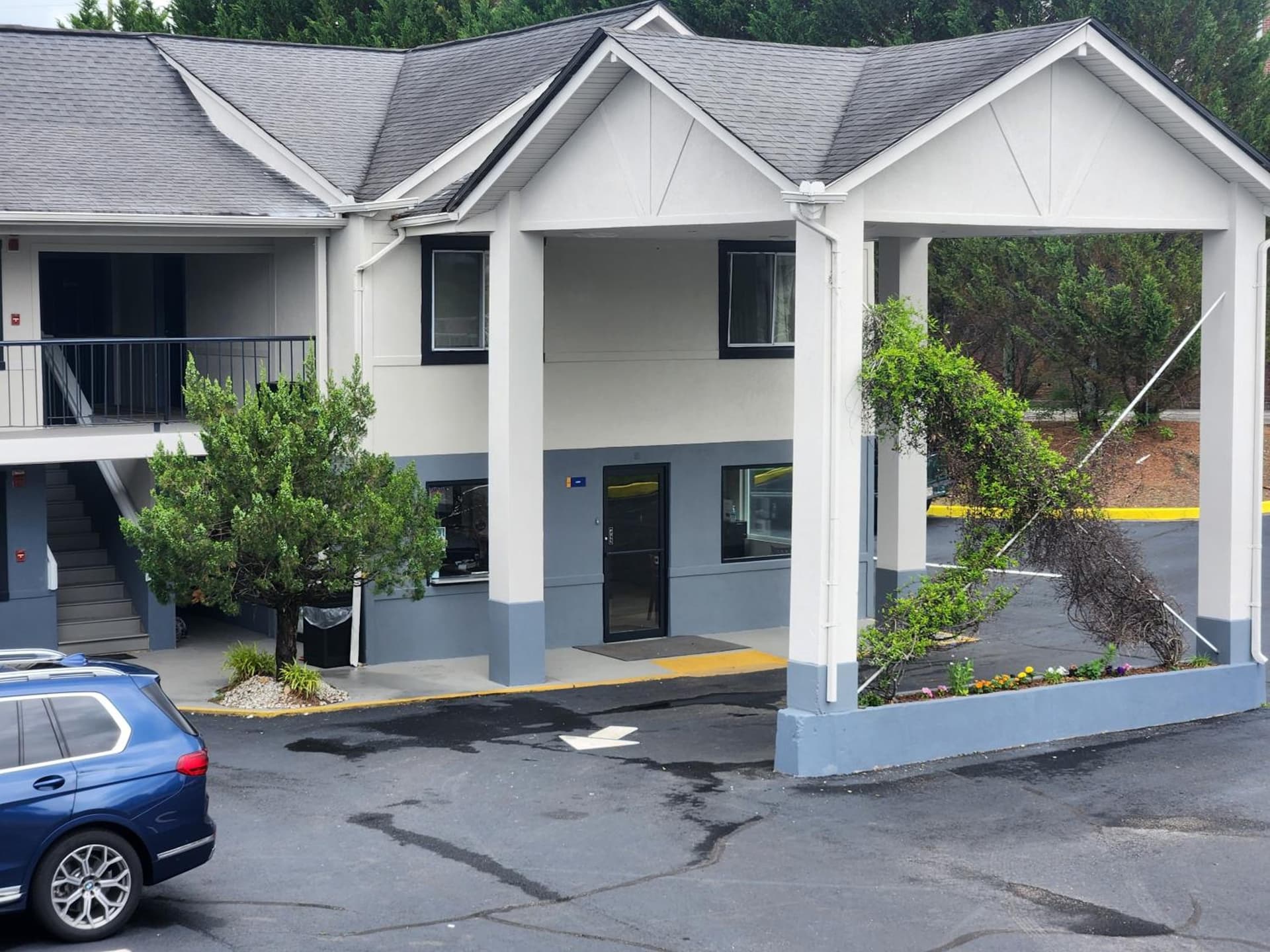 Days Inn by Wyndham Dahlonega University Area featured exterior or lobby in Dahlonega, GA — similar hotel