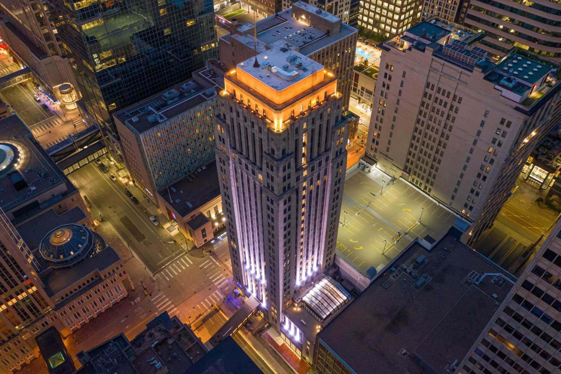 Rand Tower Hotel, Minneapolis, a Tribute Portfolio Hotel — hotel in Minneapolis, Minnesota