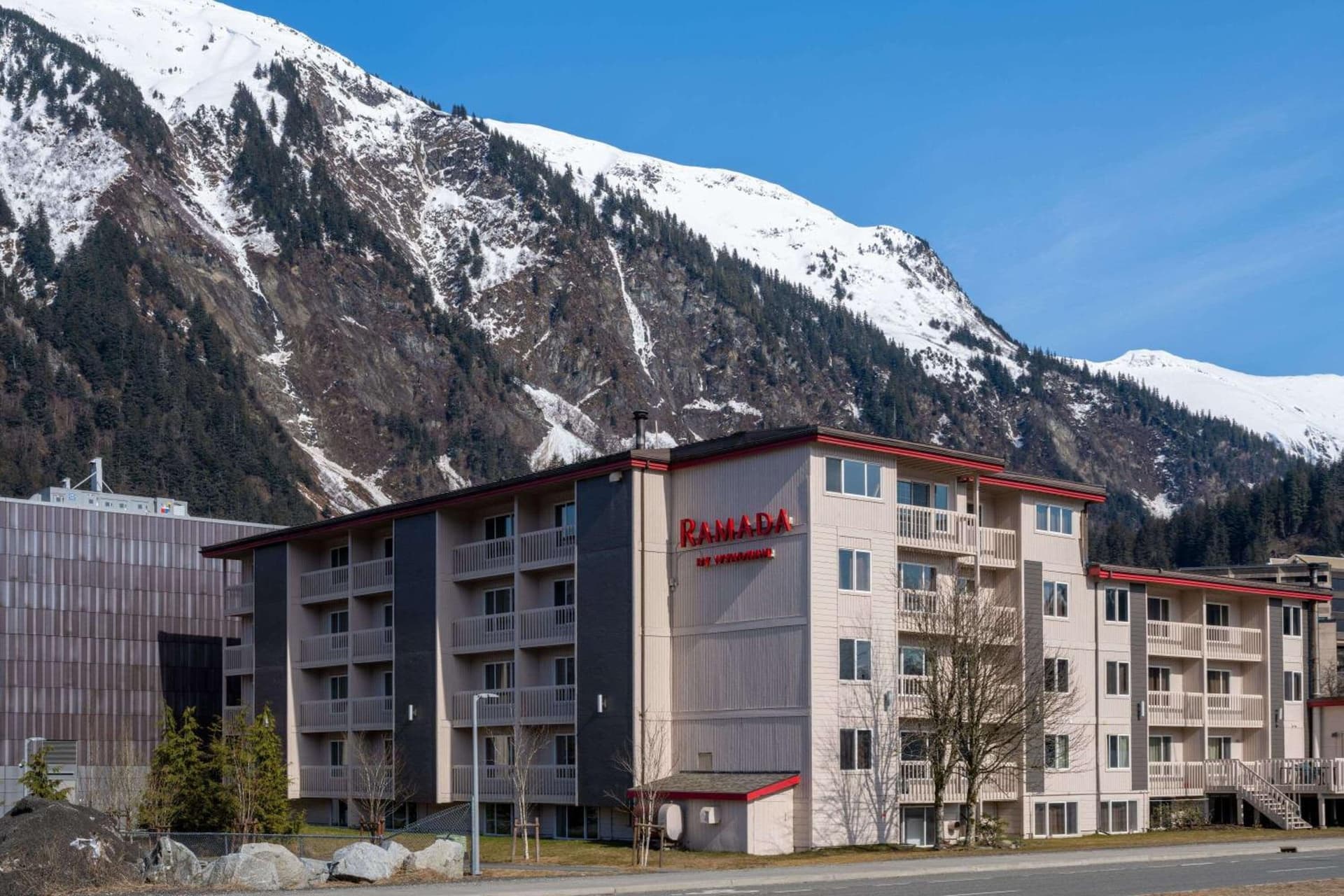 Ramada by Wyndham Juneau — hotel in Juneau, Alaska