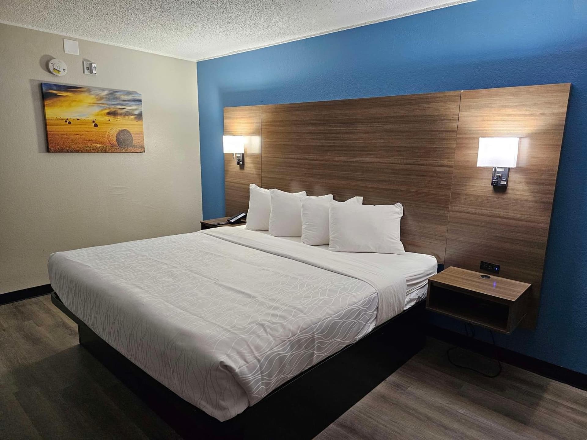Days Inn by Wyndham Victoria TX East property views in Victoria, TX — gallery photo 3