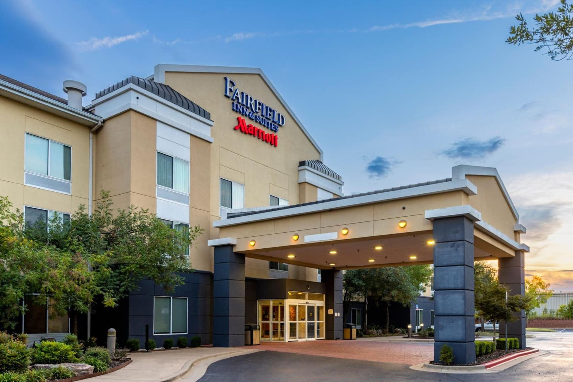 Fairfield Inn & Suites by Marriott Edmond — hotel in Edmond, Oklahoma