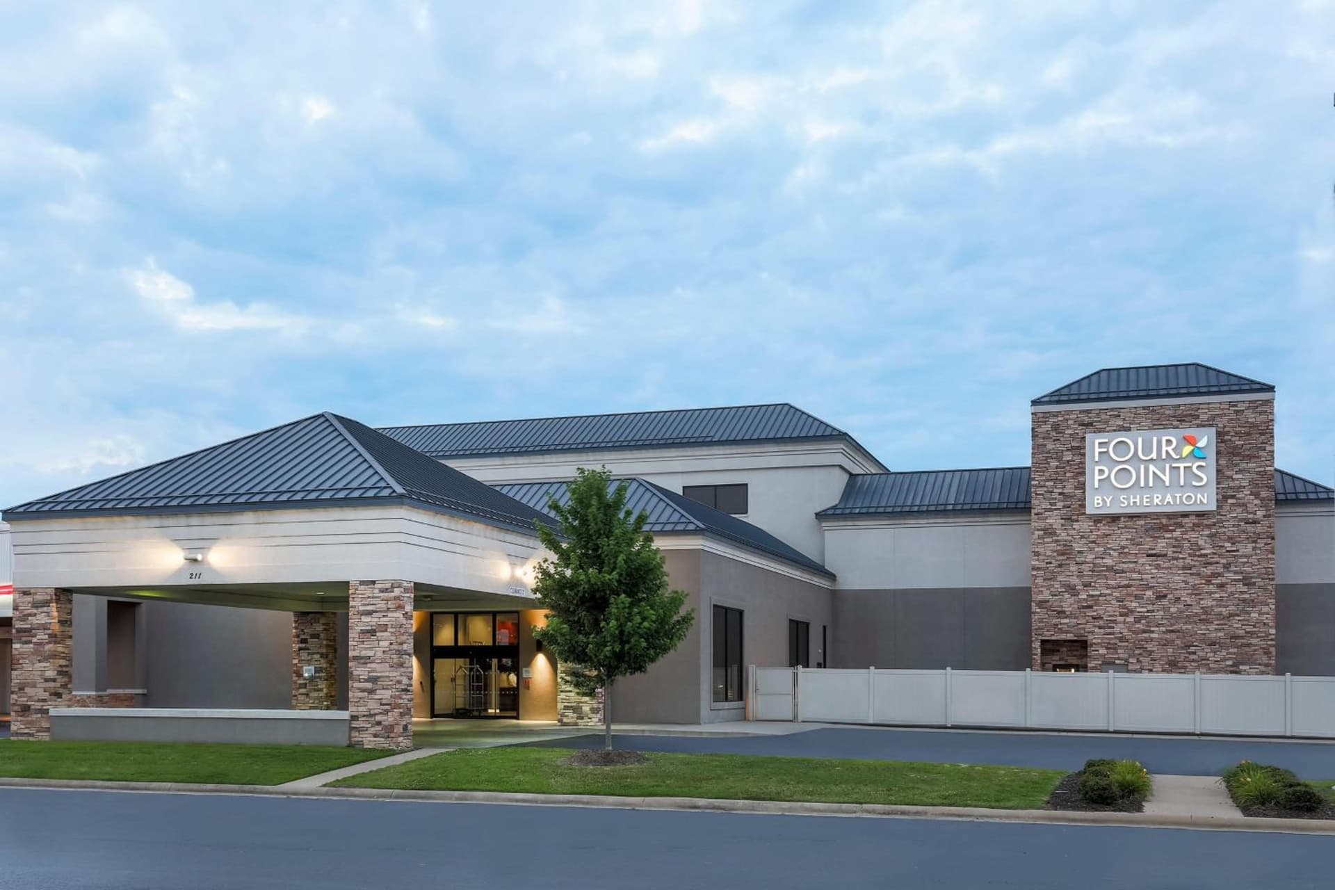 Four Points Bentonville — hotel in Bentonville, Arkansas