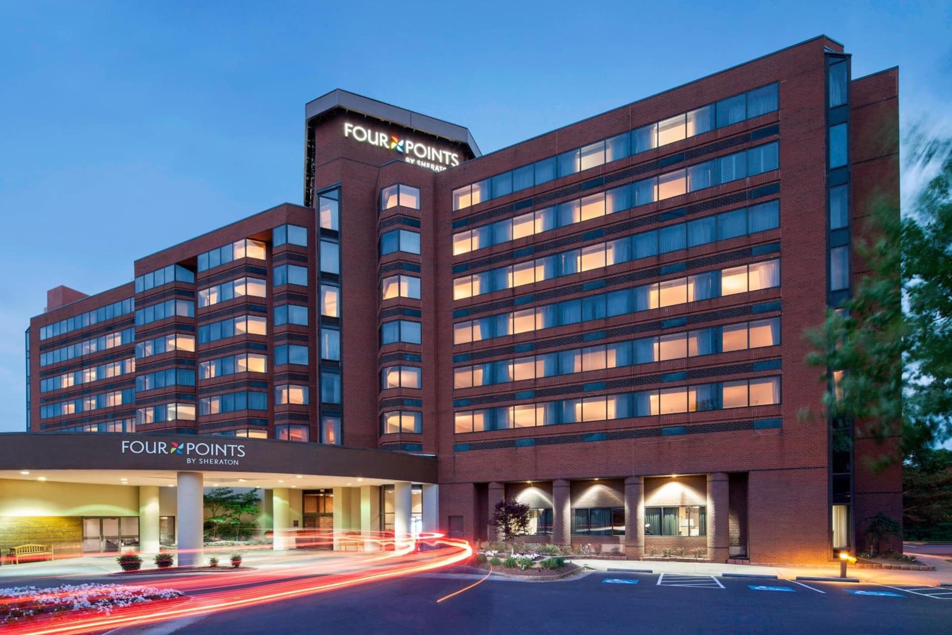 Four Points by Sheraton Richmond interior in Midlothian, VA — gallery photo 2