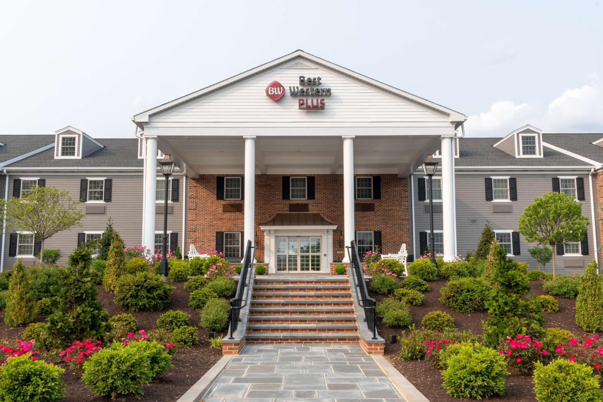 The Inn at Lewisburg, BW Signature Collection featured exterior or lobby in Lewisburg, PA — similar hotel