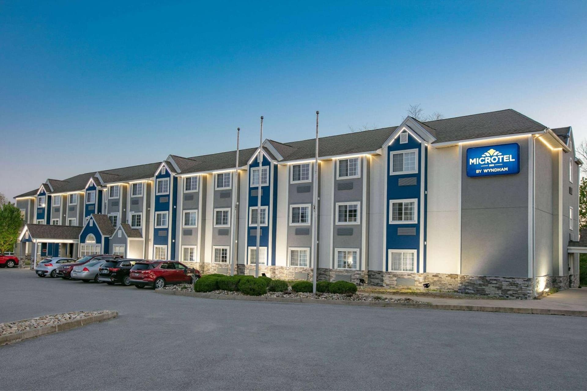 Microtel Inn by Wyndham Beckley property views in Beckley, WV — gallery photo 3