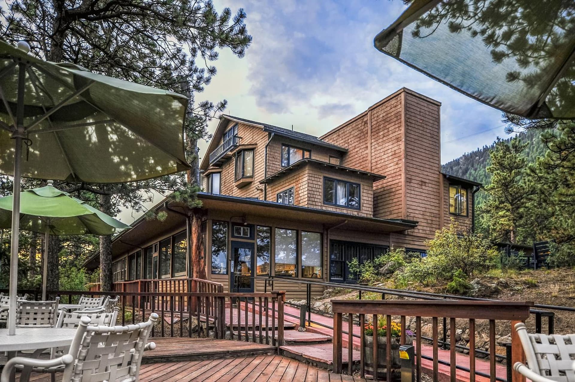 The Historic Crag's Lodge — hotel in Estes Park, Colorado