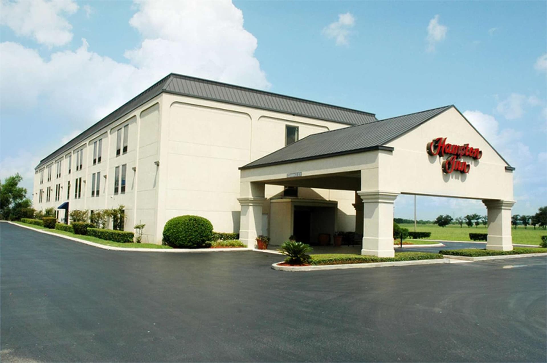 Hampton Inn Houston Baytown property views in Baytown, TX — gallery photo 3