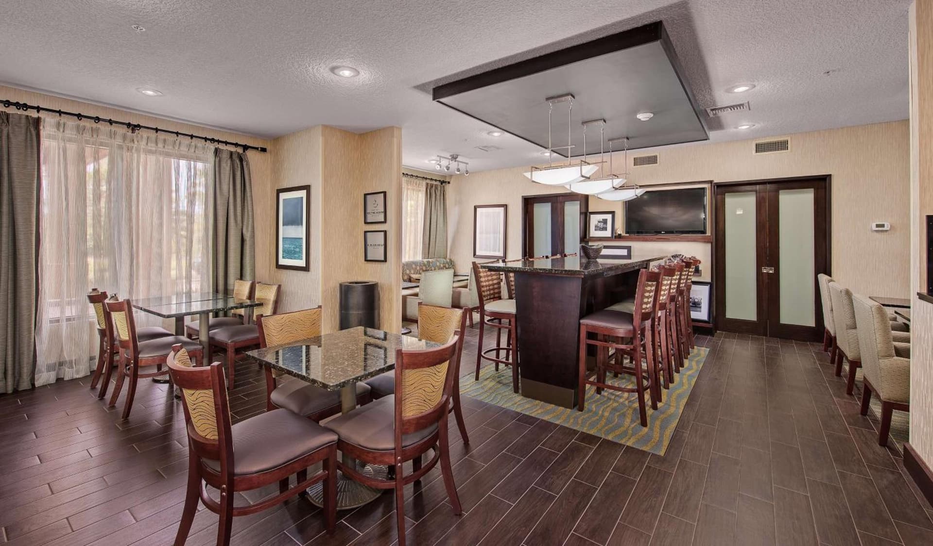 Hampton Inn Niceville-Elgin Air Force Base property views in Niceville, FL — gallery photo 3