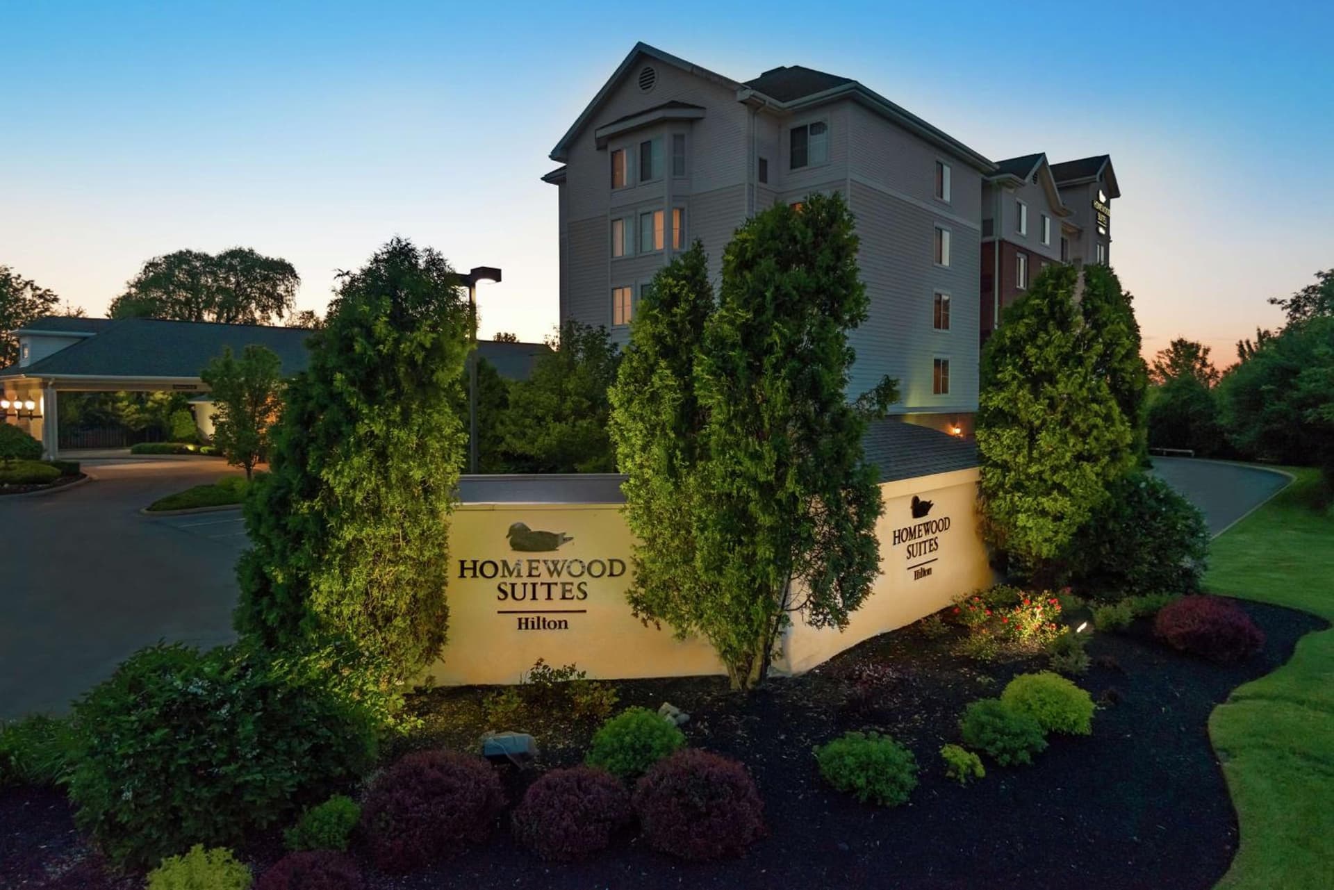 Homewood Suites by Hilton Buffalo-Amherst interior in Amherst, NY — gallery photo 2