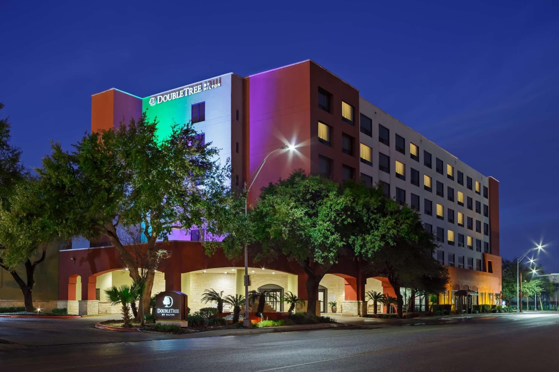 DoubleTree by Hilton San Antonio Downtown — hotel in San Antonio, Texas