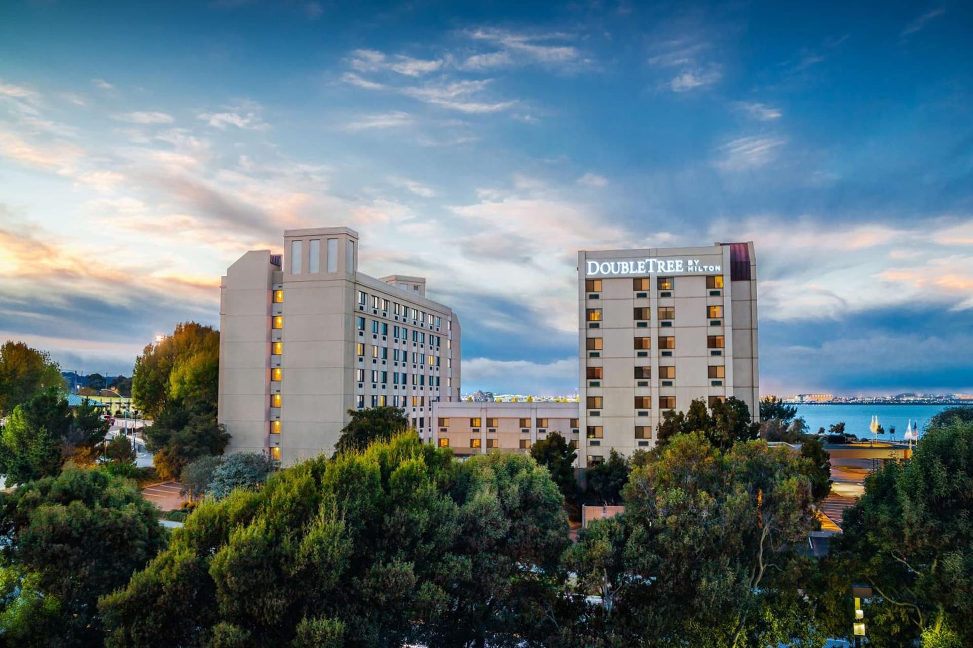 DoubleTree by Hilton San Francisco Airport — hotel in Burlingame, California