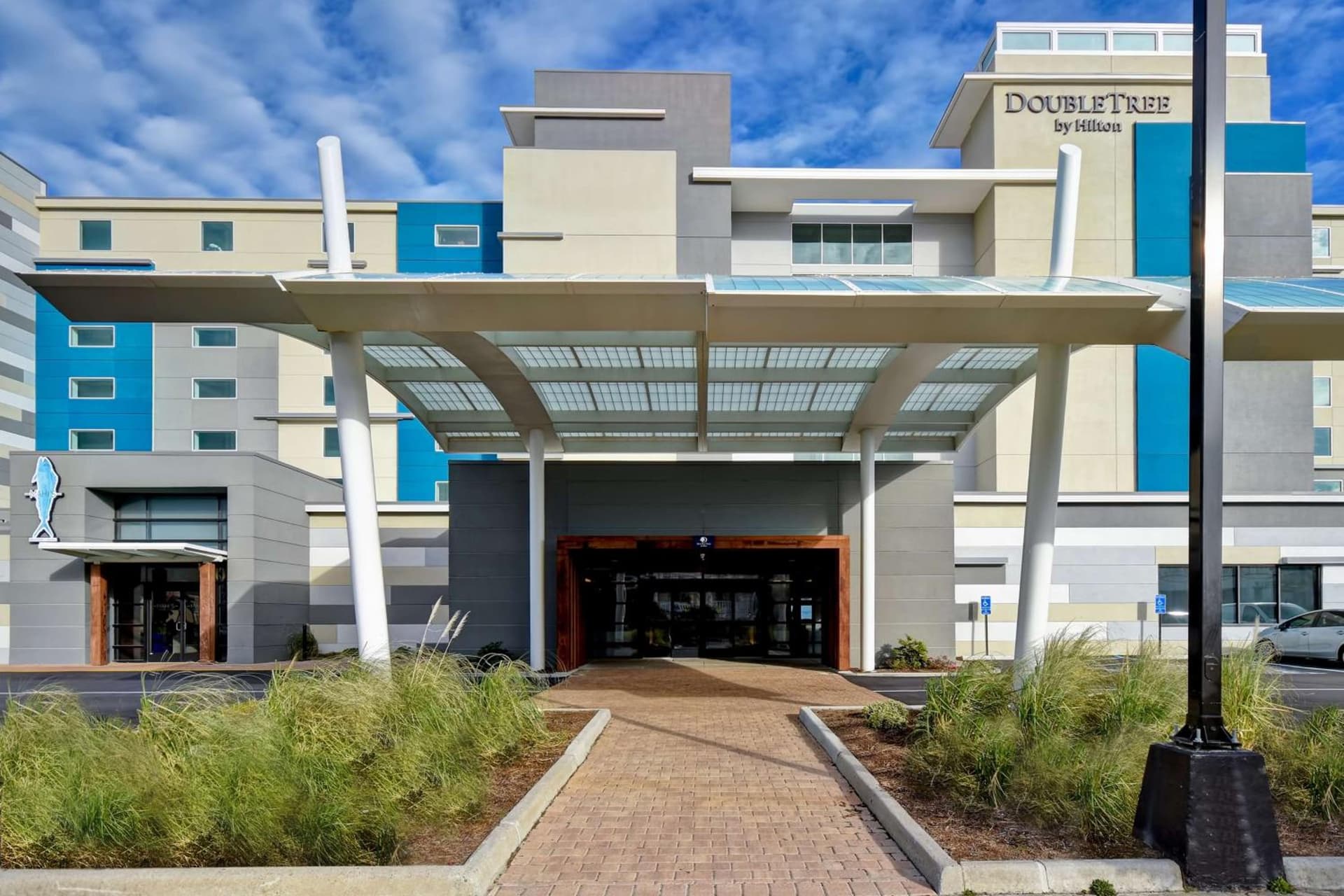 DoubleTree by Hilton Oceanfront Virginia Beach — hotel in Virginia Beach, Virginia