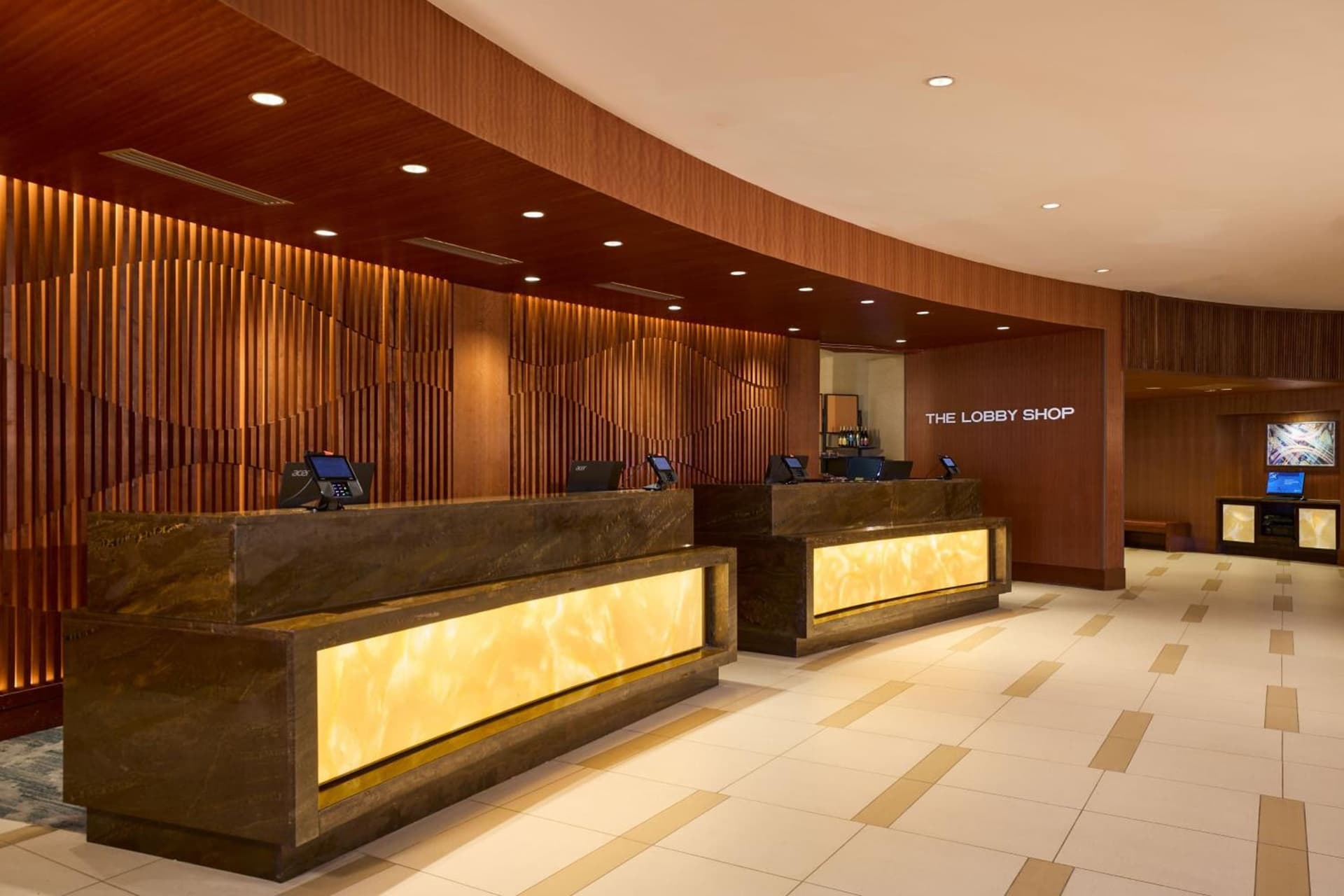 Marriott Chicago O’Hare property views in Rosemont, IL — gallery photo 3