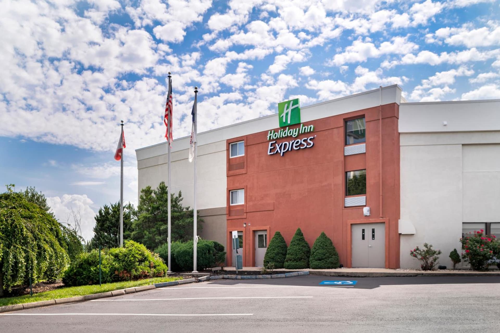 Holiday Inn Express Greencastle by IHG interior in Greencastle, PA — gallery photo 2