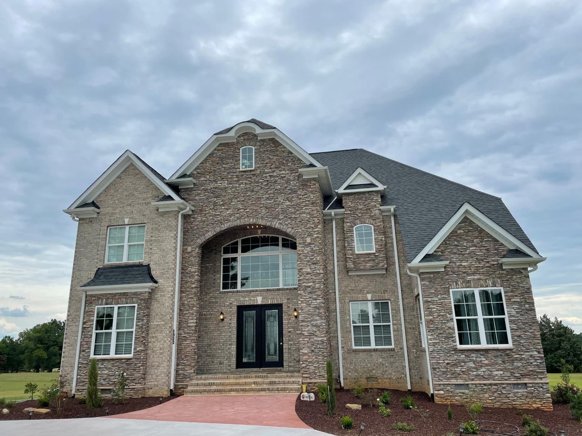 La Casa Grande Hosting — hotel in Whitsett, North Carolina