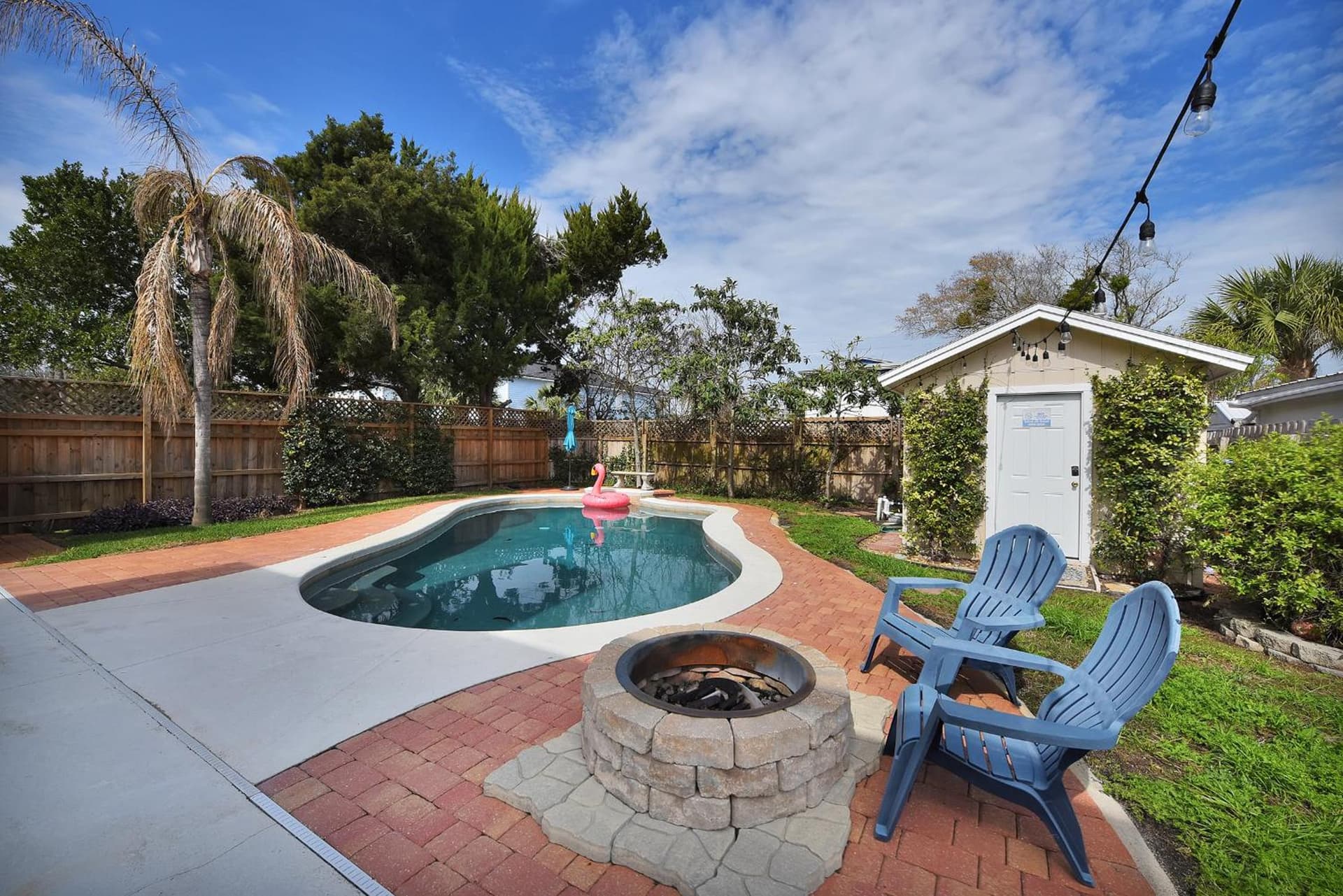 Heated Pool Pet Friendly Home interior in Jacksonville Beach, FL — gallery photo 2