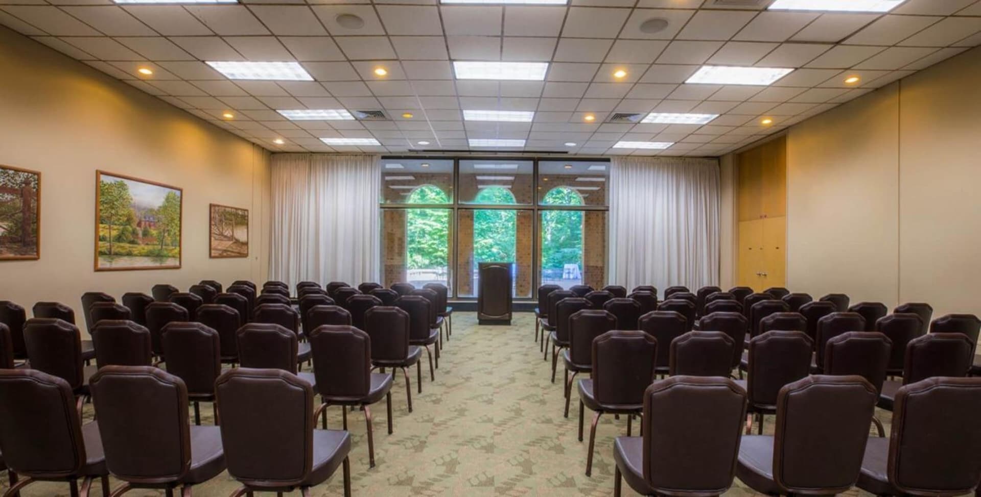 Williamsburg Woodlands Hotel & Suites, an official Colonial Williamsburg Hotel — hotel in Williamsburg, Virginia