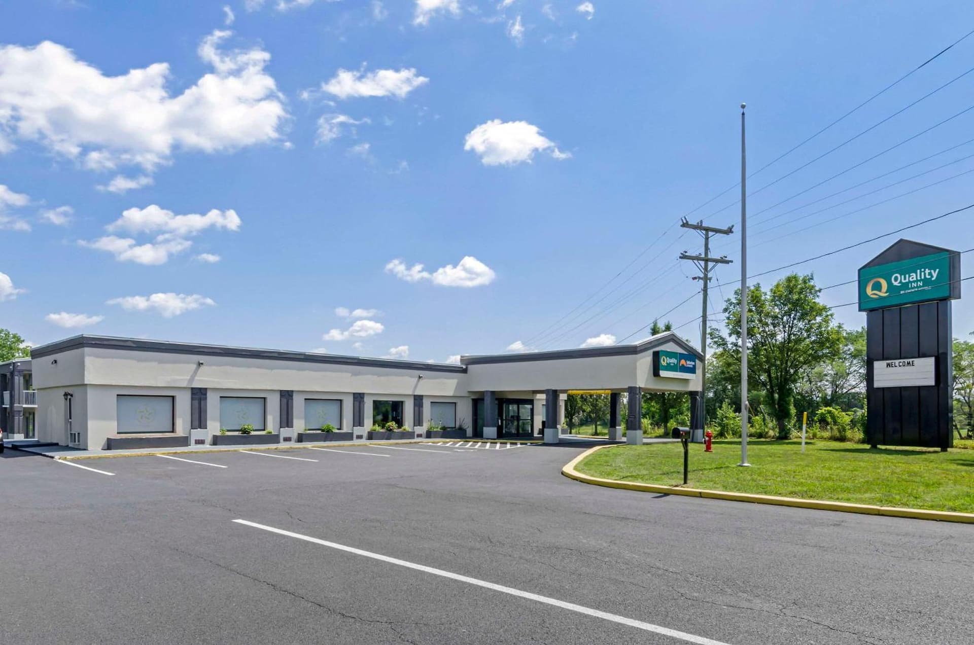 Suburban Studios Verona - Staunton North — hotel in Staunton, Virginia