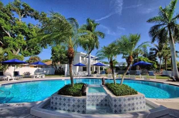 Gulfside Resort. Unit 6 interior in St Pete Beach — gallery photo 2