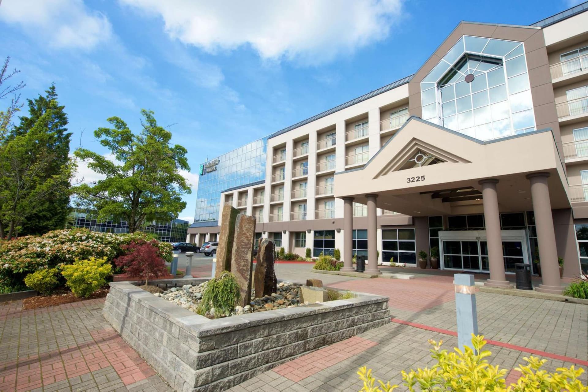 Embassy Suites by Hilton Seattle Bellevue — hotel in Bellevue, Washington