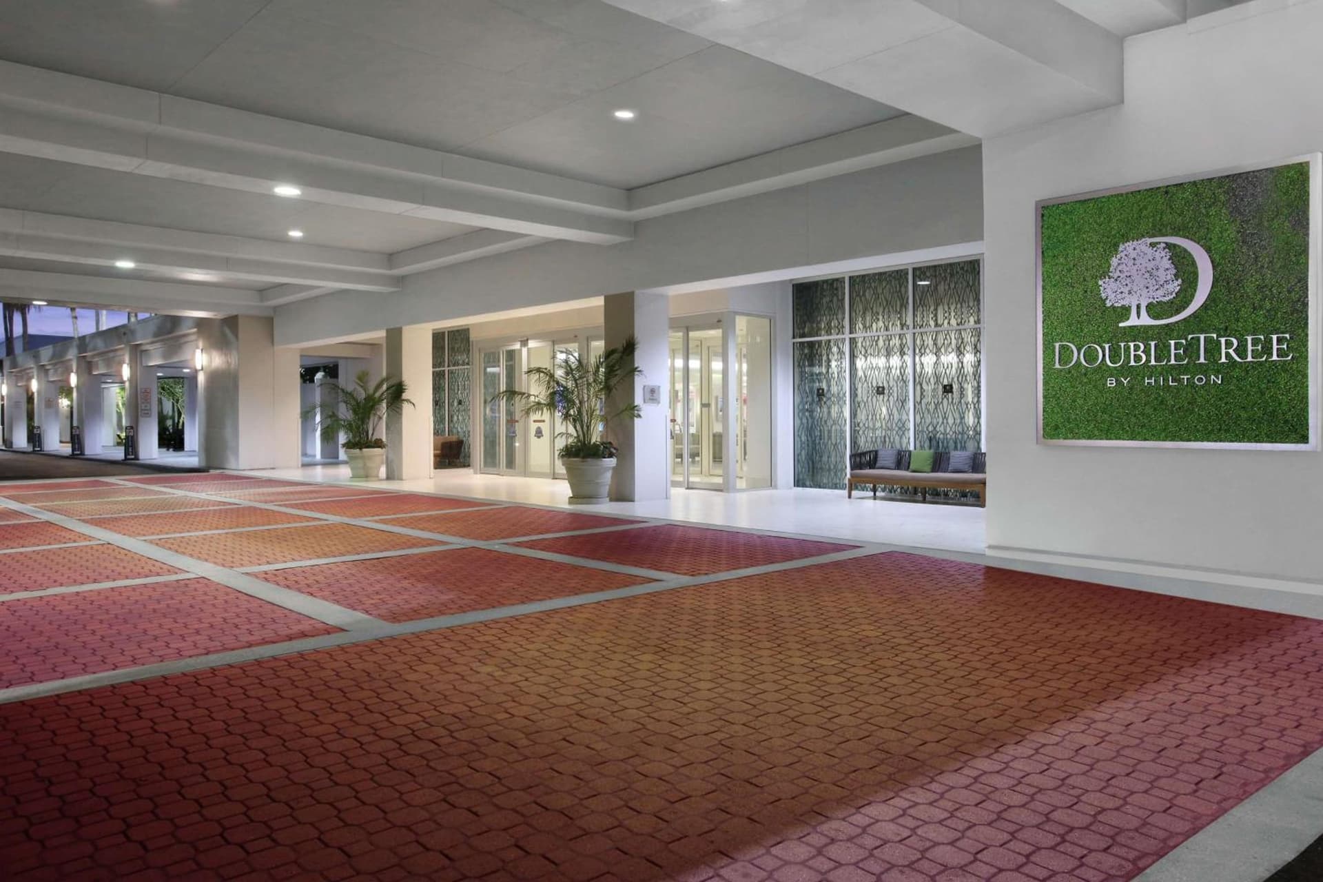 DoubleTree by Hilton at the Entrance to Universal Orlando property views in Orlando, FL — gallery photo 3